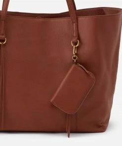 Hobo women Move Zip Pouch in Toffee 5 Hobo women Move Zip Pouch in Toffee -Ryka Sales Shop 8577780765ec41deaaac10ade724637e 1080x