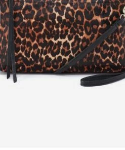 Hobo women Darcy Crossbody in Leopard