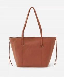 Hobo women Kingston Small Tote in Cashew